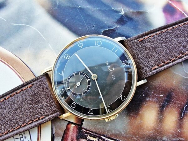 Beautiful bicolor bauhaus 14k gold Marvin watch from the 1940s - Image 4