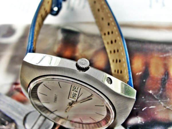 Beautiful large steel Tissot watch from the 1970s. - Image 7