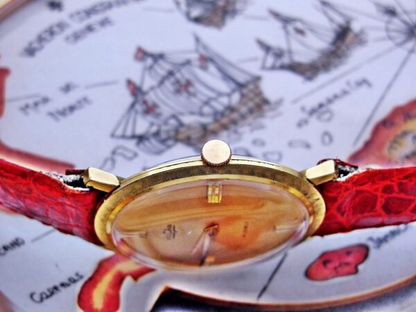 Nice and elegant Vulcain suit watch from the 1960s - Image 9
