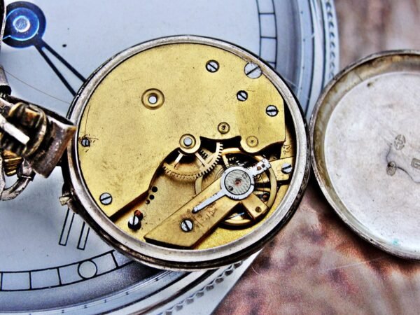 Nice silver nun's pocket watch with badge from the 1800s. - Image 12