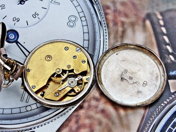 Nice silver nun's pocket watch with badge from the 1800s. - Image 13