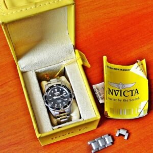 Nice steel Invicta diver's watch with box.