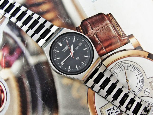 Nice steel Seiko watch from the 1970s.