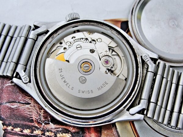 Nice steel automatic Doxa watch from the 1980s. - Image 14