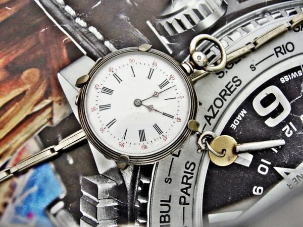 A rare nun's watch with a silver key from the 1800s that can be worn on the arm. - Image 18