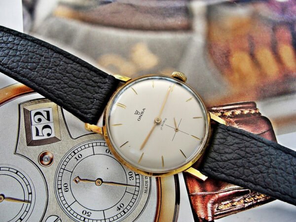 Beautiful Onsa watch from the 1960s. - Image 13