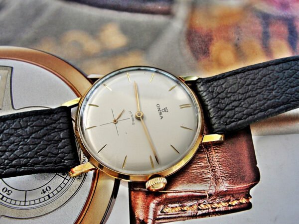 Beautiful Onsa watch from the 1960s. - Image 5