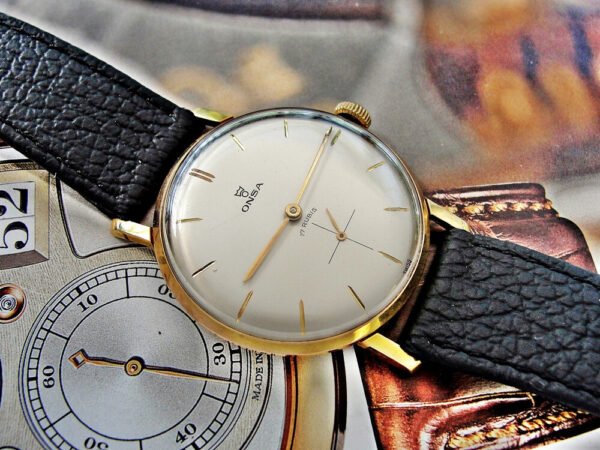 Beautiful Onsa watch from the 1960s.