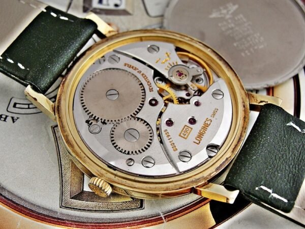 Beautiful mechanical Longines wristwatch from the 1960s. - Image 16