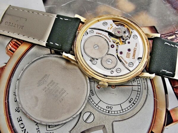 Beautiful mechanical Longines wristwatch from the 1960s. - Image 24