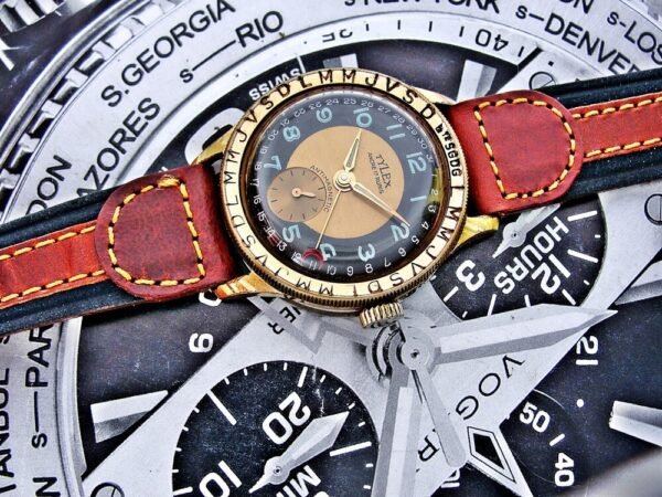 Beautiful very rare Tylex pointer date watch  from the 1950s.