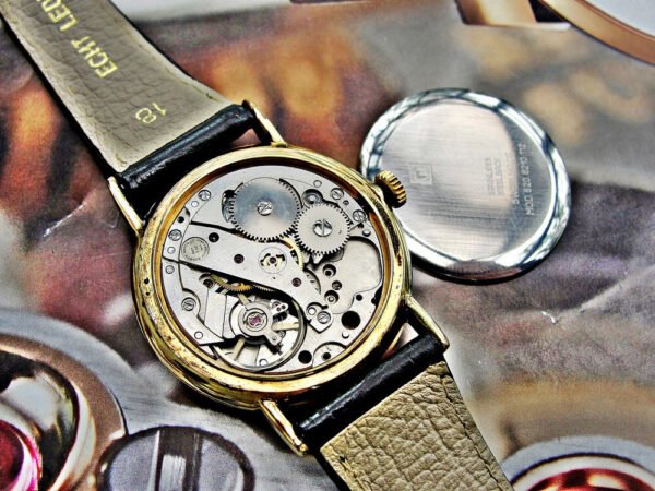 Nice and elegant Roamer watch from the 1970s - Image 8