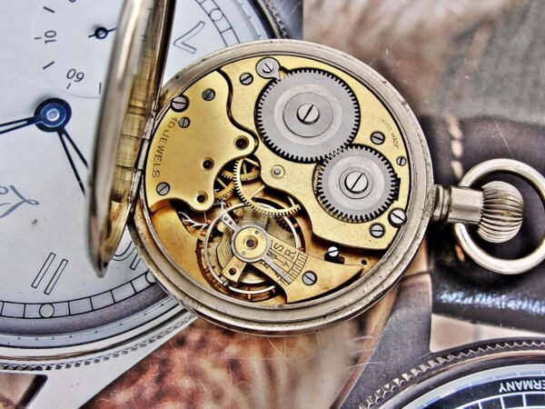 Rare Swiss military pocket watch from the 1940s. - Image 13