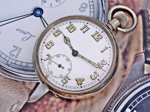 Rare Swiss military pocket watch from the 1940s. - Image 16