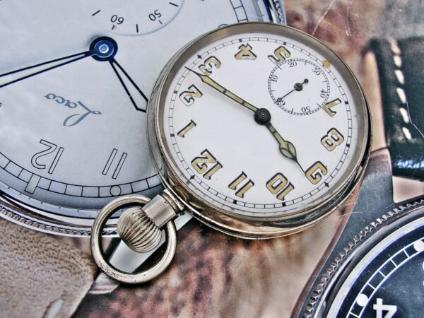 Rare Swiss military pocket watch from the 1940s. - Image 5