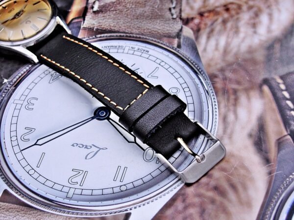 Beautiful Beautiful steel Certina DS-1 tortoise back watch from the 1960s. - Image 11