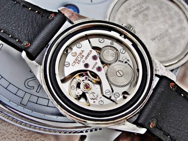 Beautiful Beautiful steel Certina DS-1 tortoise back watch from the 1960s. - Image 15