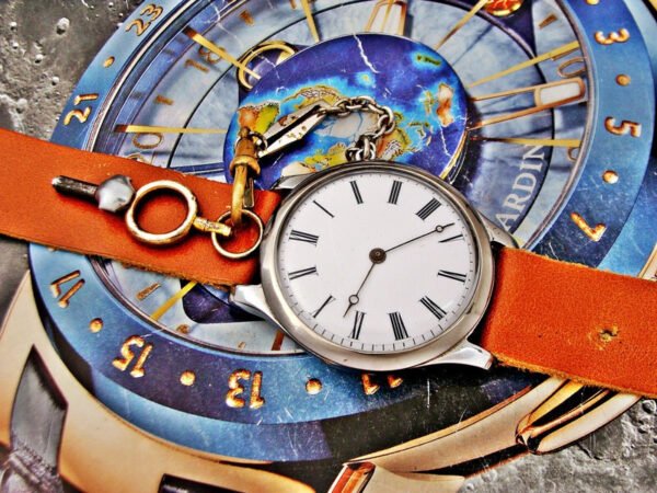 Beautiful keyed porcelain dial installation from the 1800s - Image 11