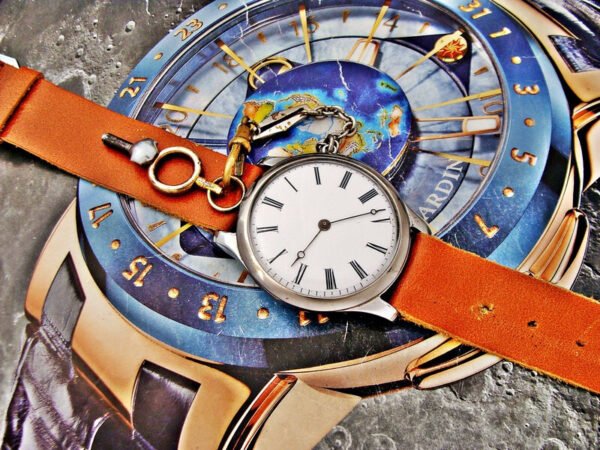 Beautiful keyed porcelain dial installation from the 1800s - Image 6