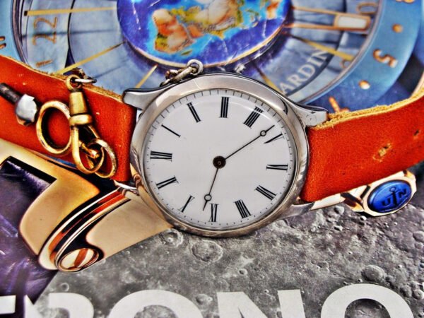 Beautiful keyed porcelain dial installation from the 1800s - Image 7