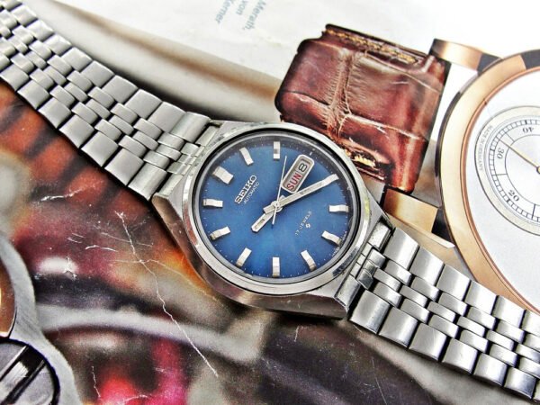 Nice steel Seiko automatic watch from the 1970s. - Image 3