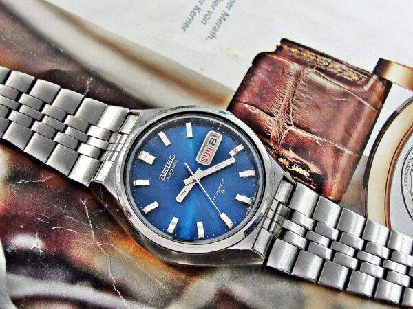 Nice steel Seiko automatic watch from the 1970s. - Image 7
