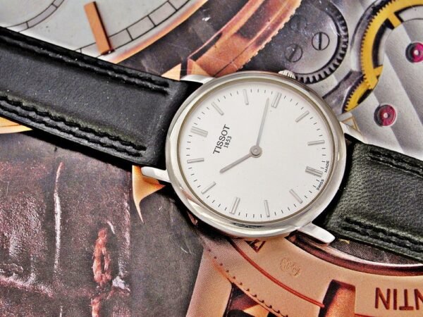 Nice steel Tissot watch from the 1980s. - Image 6