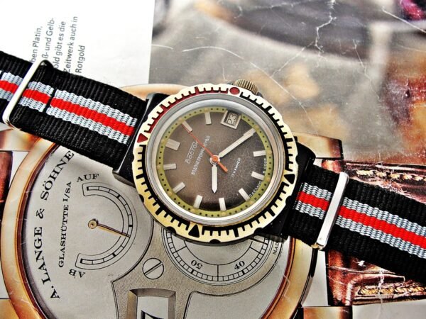 Rare Soviet Vostok military watch from the 1970s - Image 7