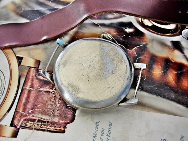 Rare erotic hand-painted wristwatch from the 1920s. - Image 15