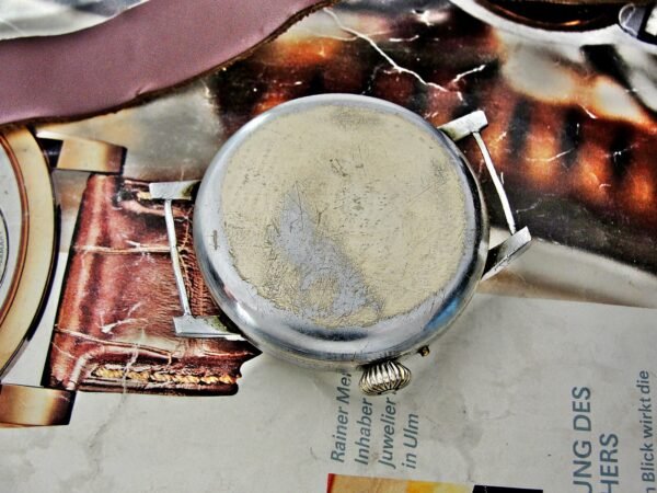 Rare erotic hand-painted wristwatch from the 1920s. - Image 16