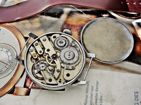 Rare erotic hand-painted wristwatch from the 1920s. - Image 18