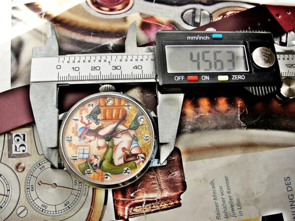 Rare erotic hand-painted wristwatch from the 1920s. - Image 7