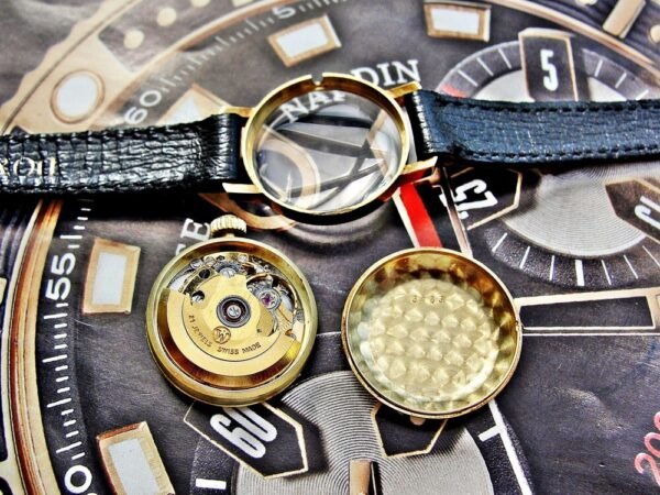 Beautiful 14K gold colored women's Doxa automatic watch with box from the 1970s - Image 18