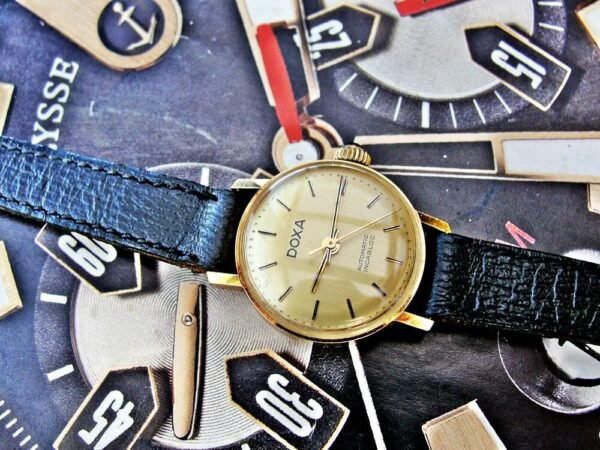 Beautiful 14K gold colored women's Doxa automatic watch with box from the 1970s - Image 20