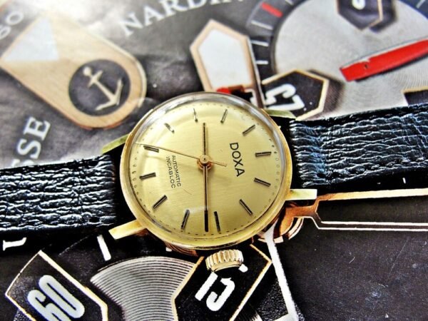 Beautiful 14K gold colored women's Doxa automatic watch with box from the 1970s - Image 9