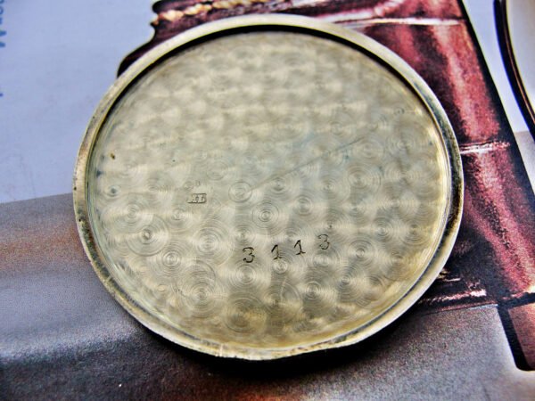 Beautiful bicolor dial 14-carat gold Omega watch from the 1940s. - Image 7