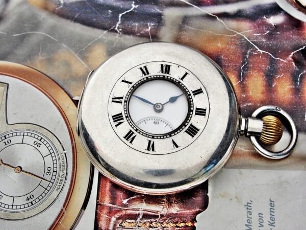 Beautiful double-lid silver Invar watch from the early 1900s