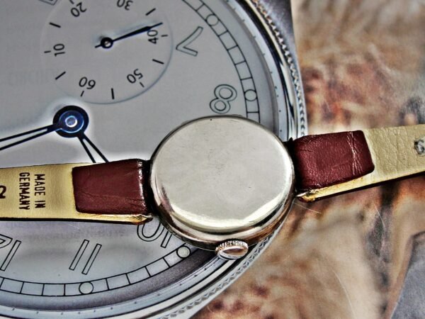 Beautiful women's Optima Swiss silver watch from the early 1900s - Image 14
