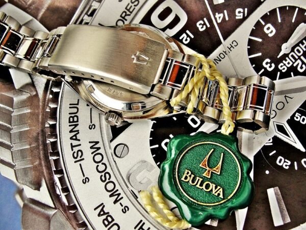 Nice automatic Bulova watch with a steel case from the 1980s. - Image 12