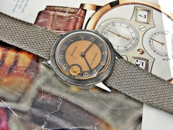 Nice bicolor dial Helvetia watch from the 1930s. - Image 11