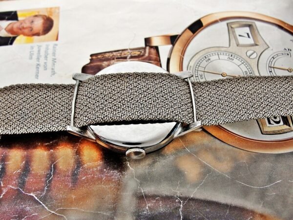 Nice bicolor dial Helvetia watch from the 1930s. - Image 15