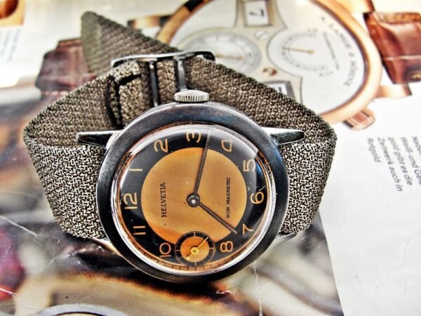 Nice bicolor dial Helvetia watch from the 1930s. - Image 7