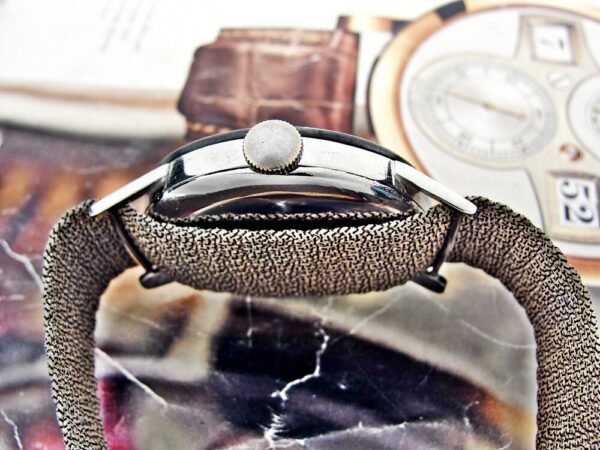 Nice bicolor dial Helvetia watch from the 1930s. - Image 9