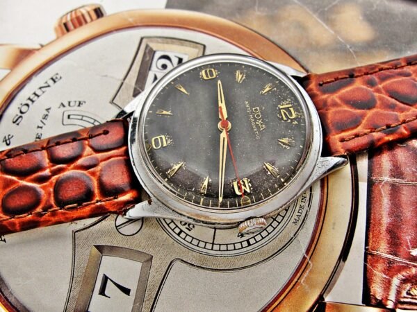 Rare black dial Doxa watch from 1962. - Image 5