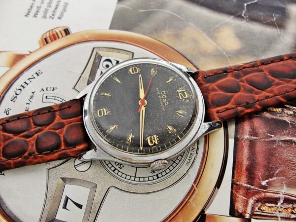 Rare black dial Doxa watch from 1962. - Image 6