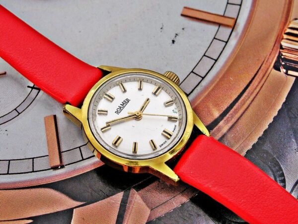 Rare women's Roamer wristwatch from the 1970s. - Image 8