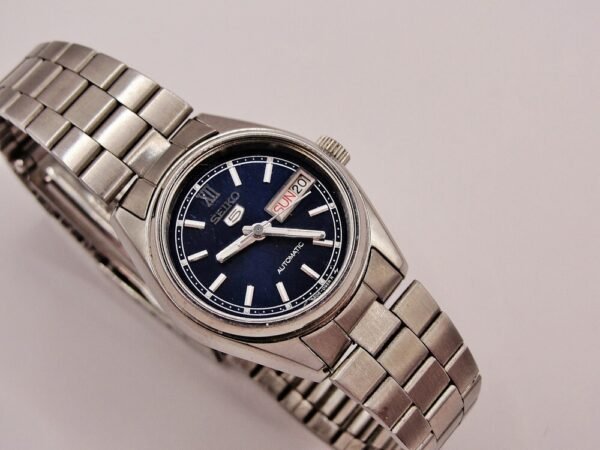Very nice steel automatic Seiko 5 watch from 1985. - Image 8