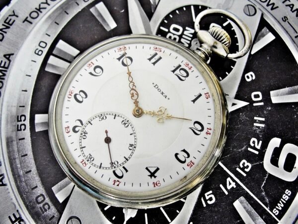 Beautiful Doxa pocket watch with porcelain dial from the 1920s - Image 3