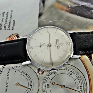 Very nice Swiss Darwil Special Flat watch from 1962.