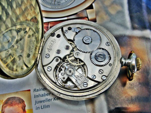 Doxa pocket watch with porcelain dial from the 1920s. - Image 7